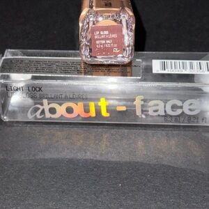 About-Face Light Lock Lip Gloss